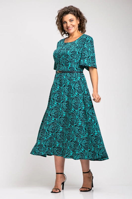 Ērta, brīvi krītoša kleita