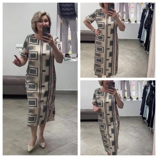 Augstas kvalitātes ērta un modernskaņa kleita