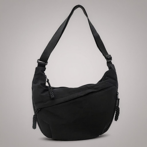 Ērta un viegli pielāgojama somiņa