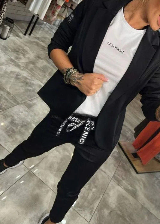 Rudens žakete un bikšu kostīms