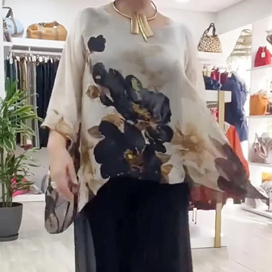 Skaista sieviešu blūze