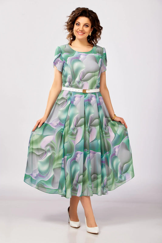 Jauna eleganta augstas kvalitātes kleita