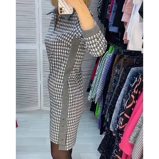 Rūtains kleita ar garām piedurknēm