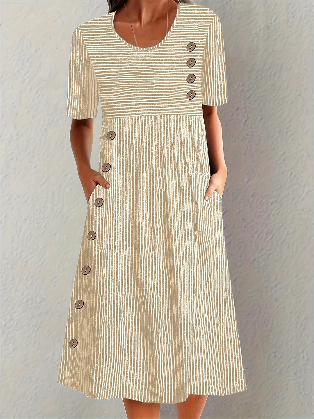 Eleganta svītraina midi kleita