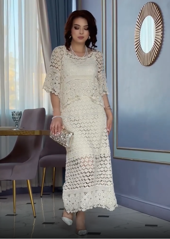 Sieviešu mežģīņu divdaļīgais uzvalks