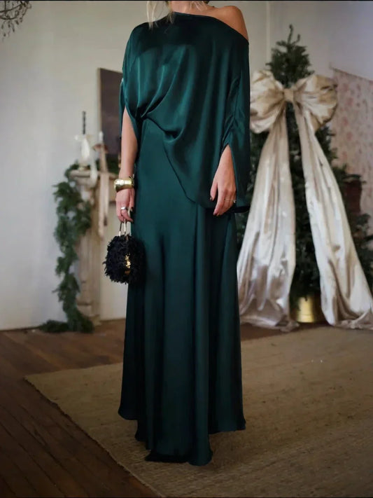 Skaista, brīvi krītoša kleita sievietēm