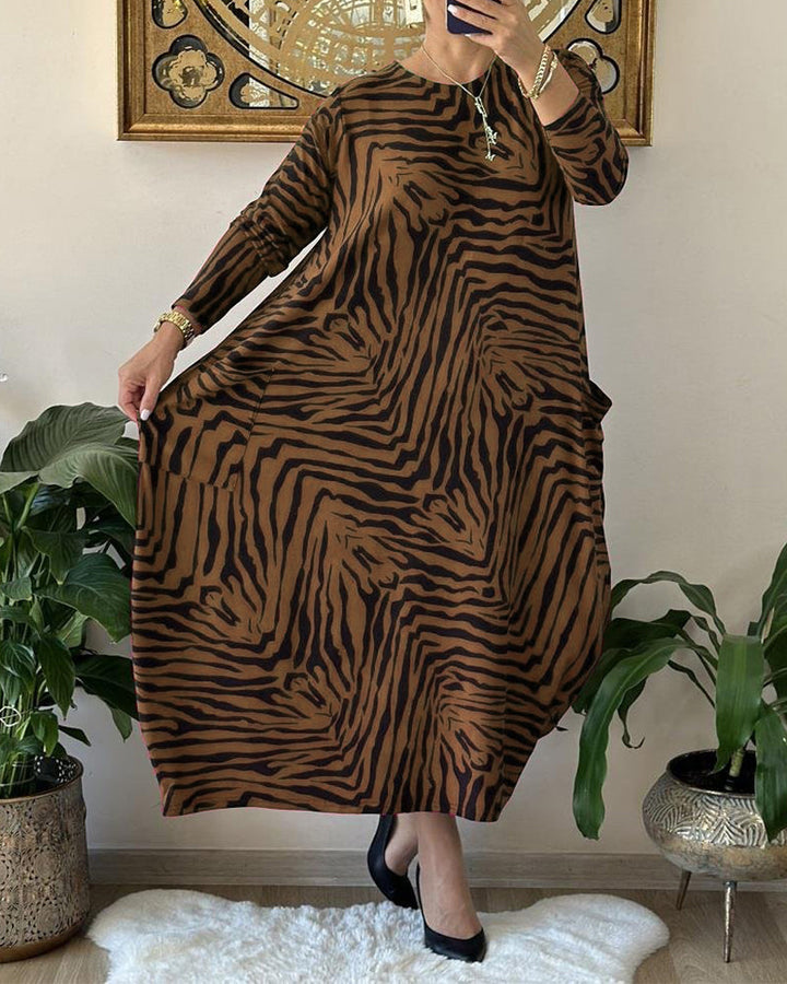 Leoparda raksta gara kleita