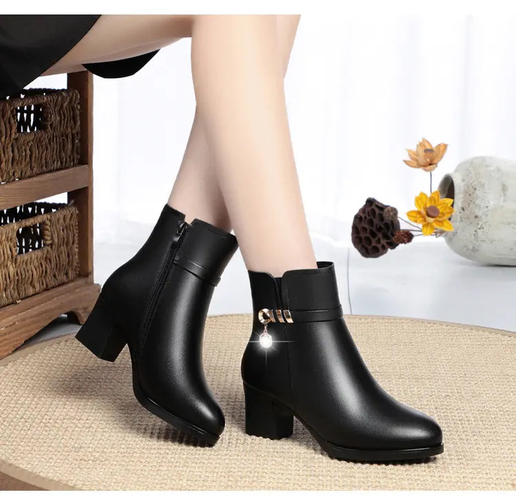 Ziemas zābaki sievietēm