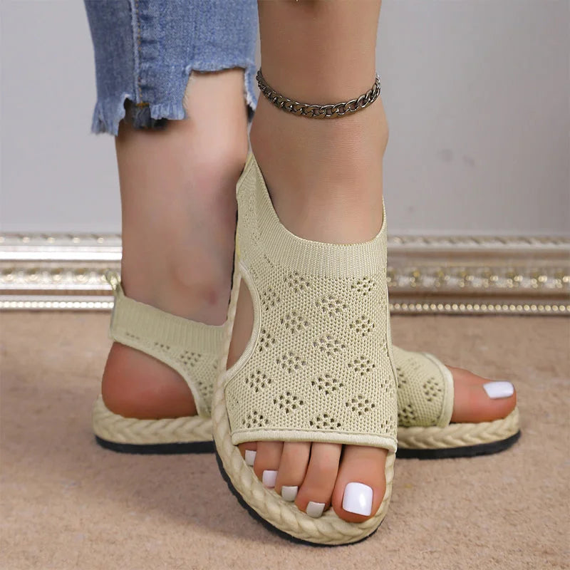 Sieviešu tīkliensāru sandales ar zema papēža zoli