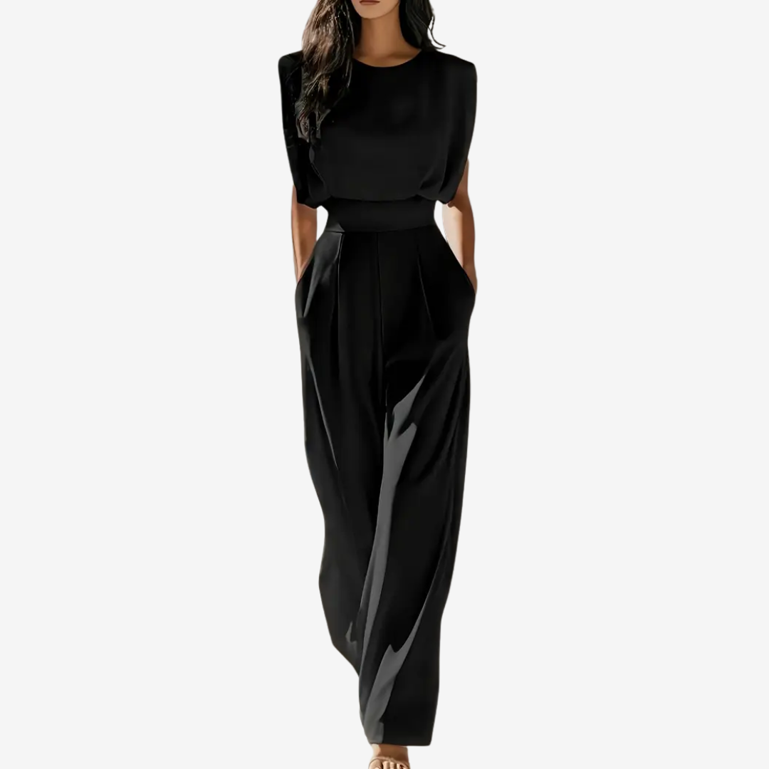 Elegants, ērts apģērbs sievietēm