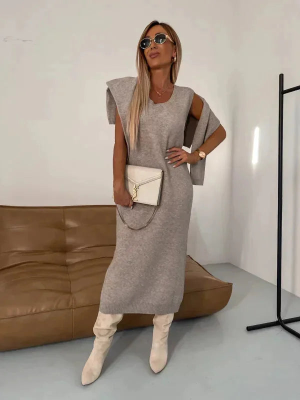 Divdaļīgs komplekts: kleita un džemperis ar augstu apkakli