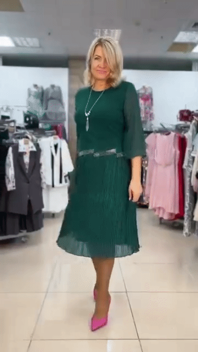 Krāšņa dāmu kleita visiem dzīves gadījumiem