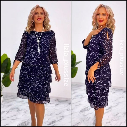 Košā kleita ar punktiņiem