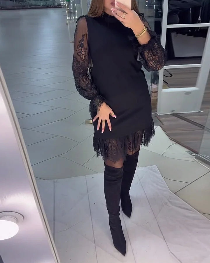 Melna kleita ar mežģīnēm