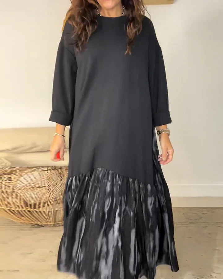 Kleita ar unikālu svārku