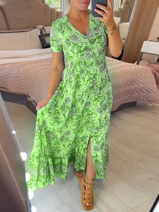 Brīva kleita ar ziedu apdruku