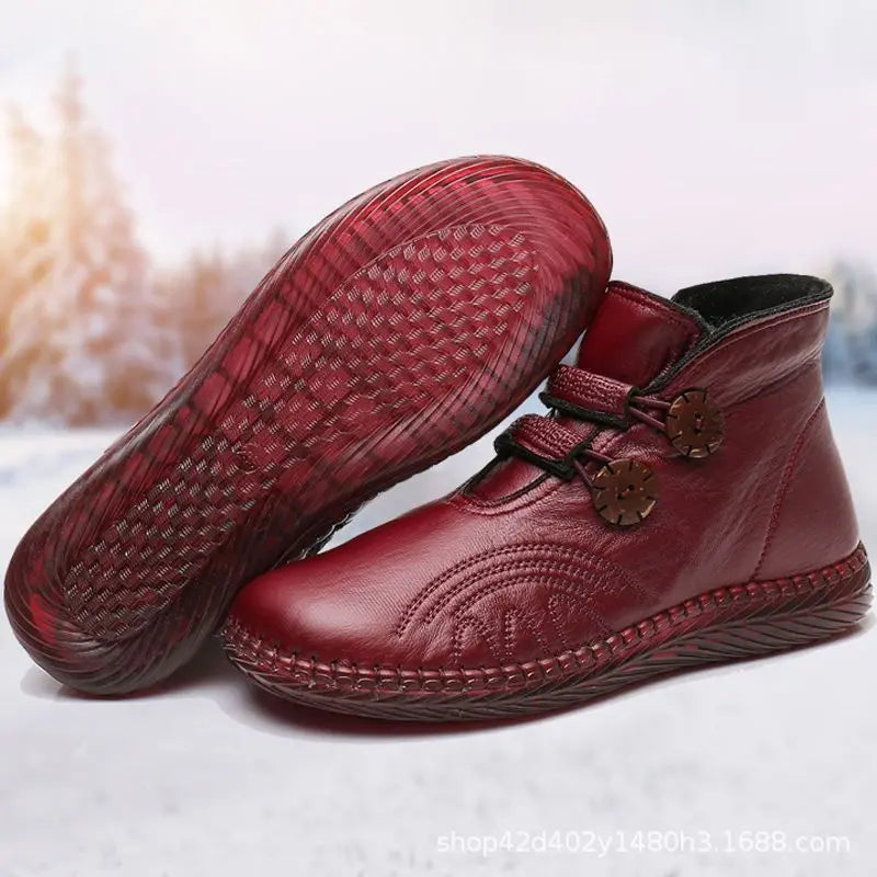 Ādas apavi sievietēm ar kažokādu