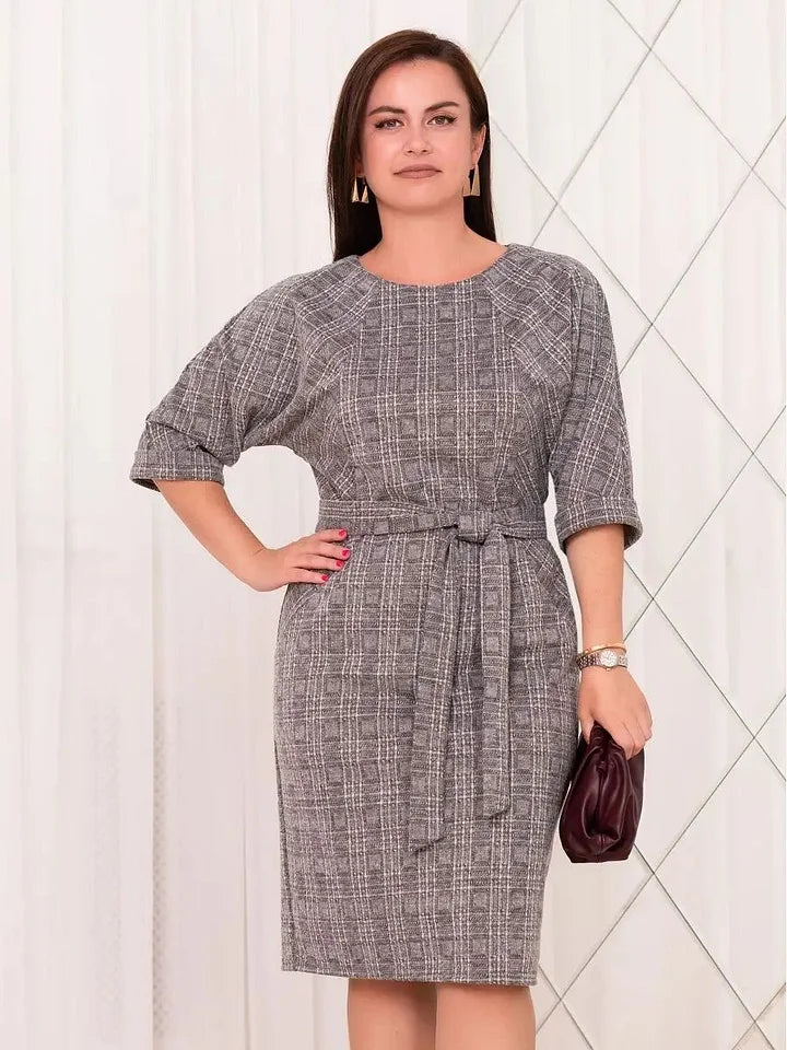 Eleganta un burvīga kleita lielos izmēros