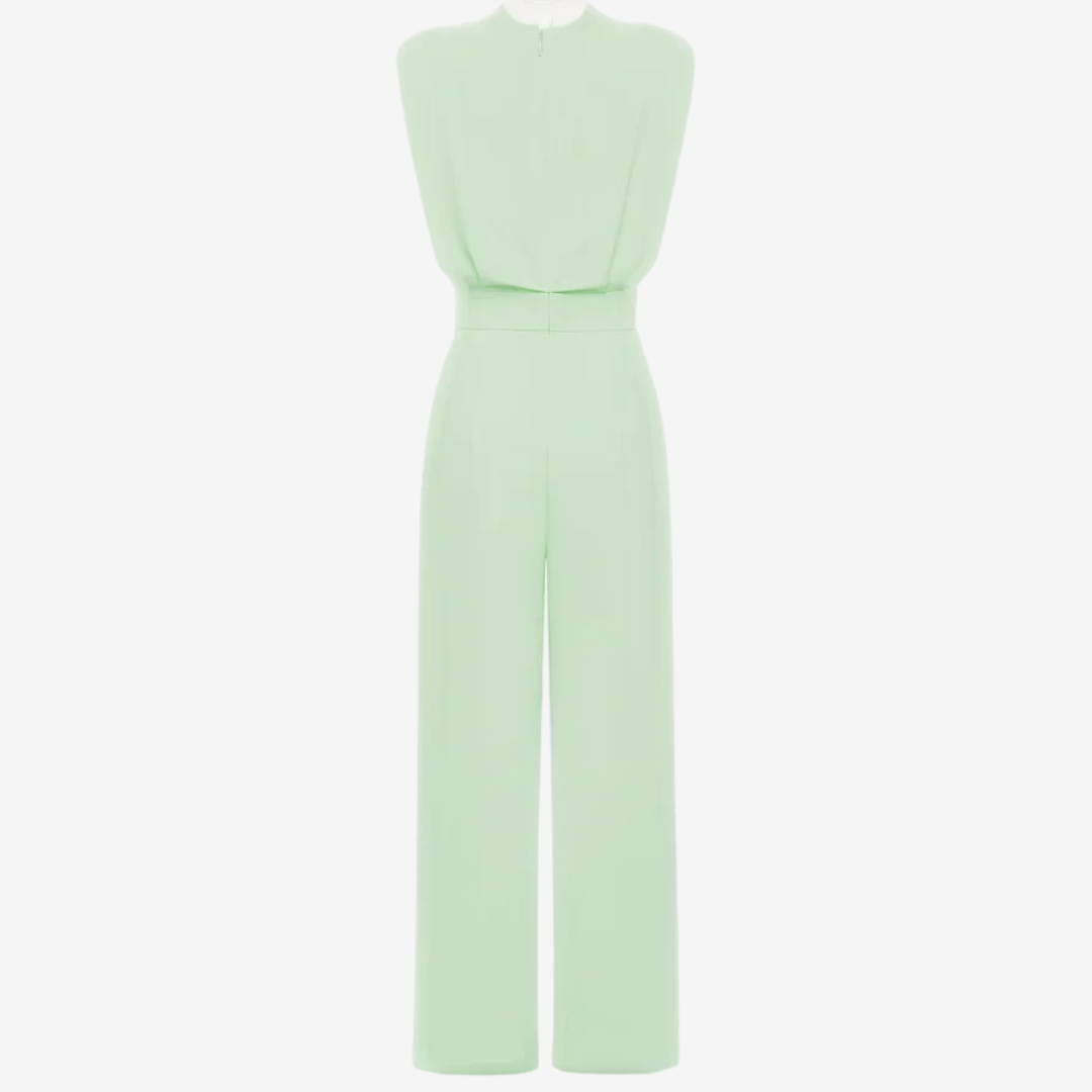 Elegants, ērts apģērbs sievietēm