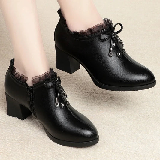 Sieviešu mežģīņu kurpes ar mīkstu zoli un biezu papēdi