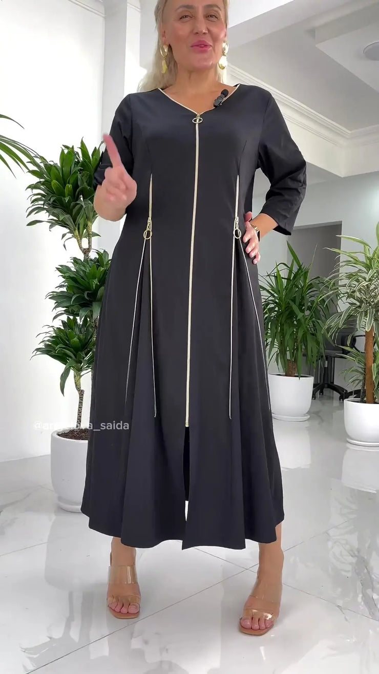 Kleita ar rāvējslēdzējiem