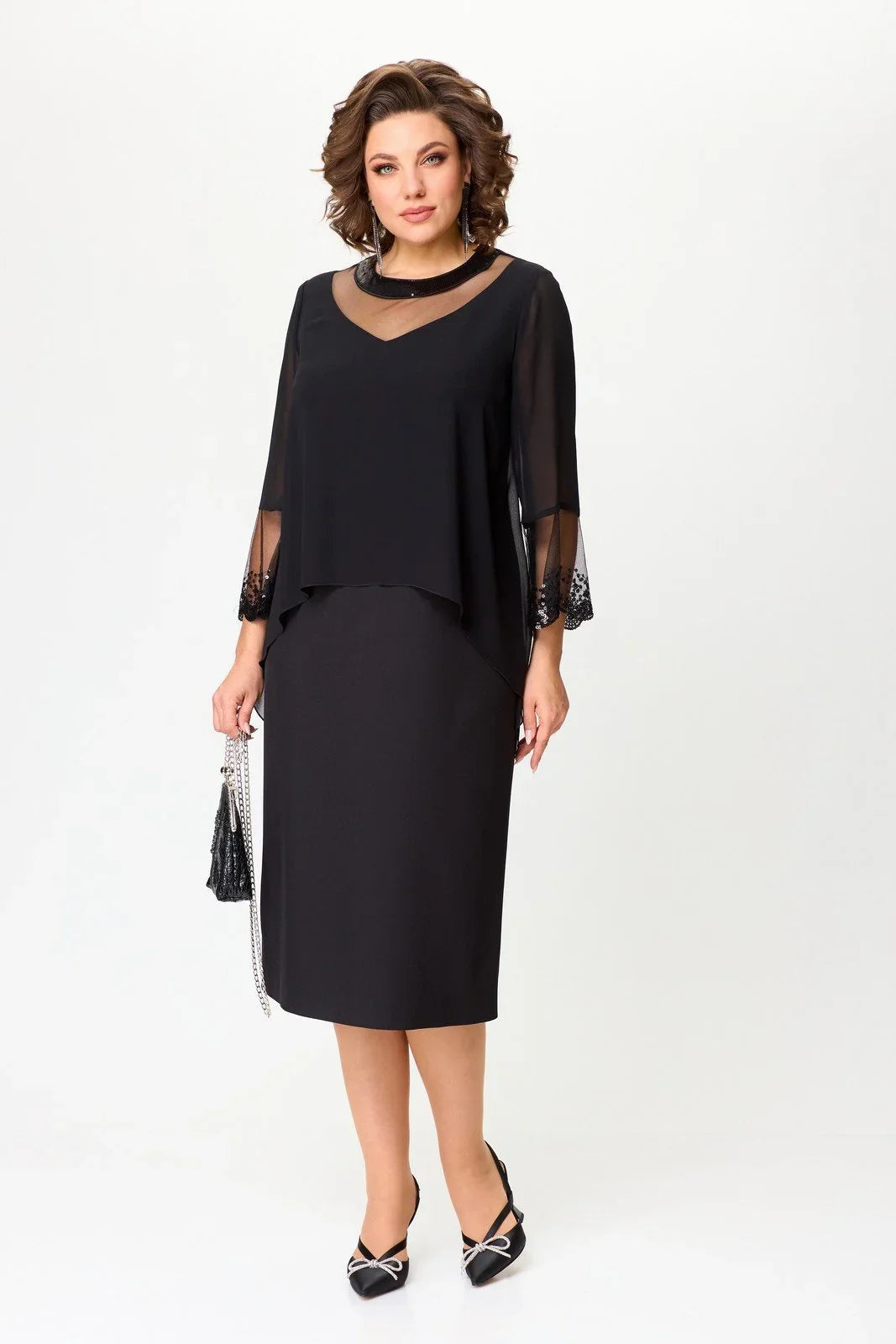 Melna, krāšņa un eleganta kleita