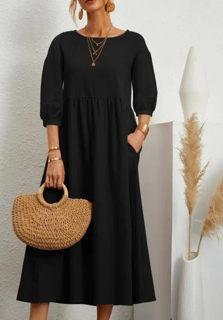 Kleita ar piedurknēm no kokvilnas un lina