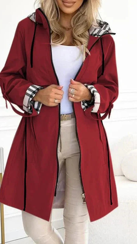 Moderns rudens mētelis pret lietu un vēju