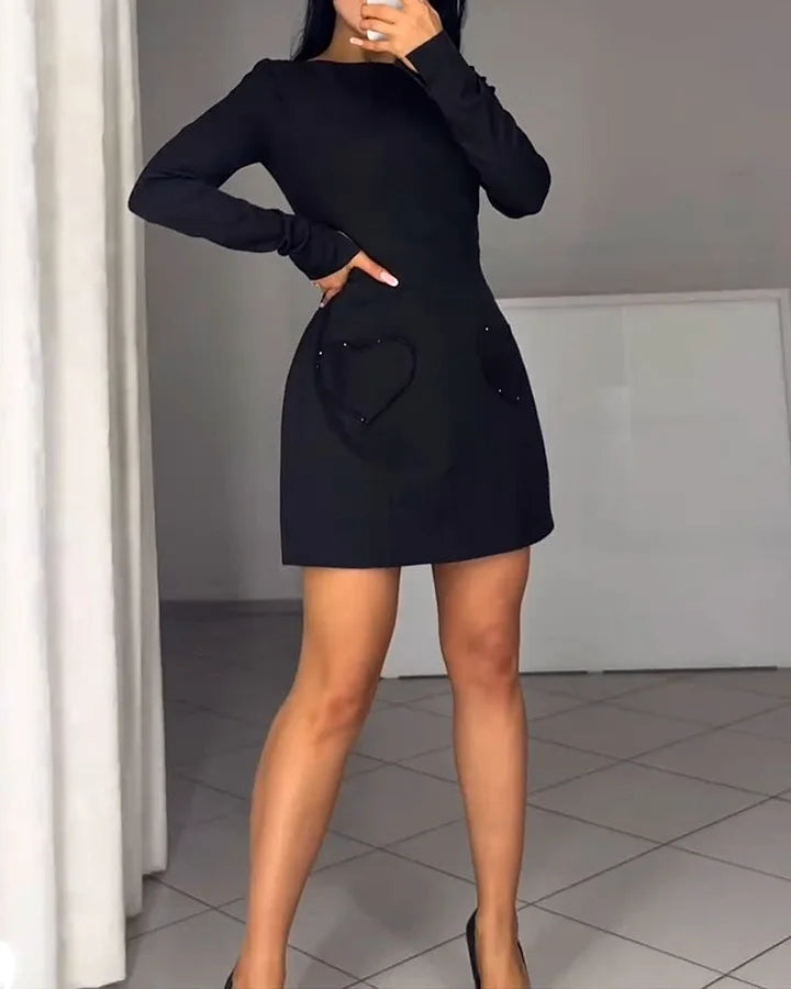 Eleganta jostasvietu veidojoša kleita