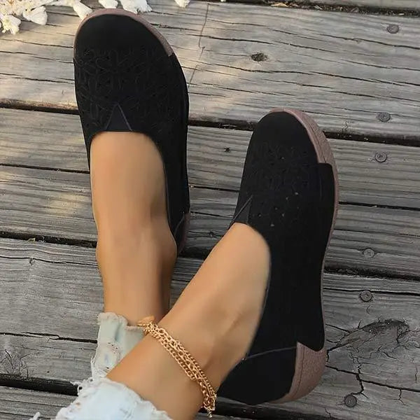 Sieviešu apavi ar ziedu apdruku