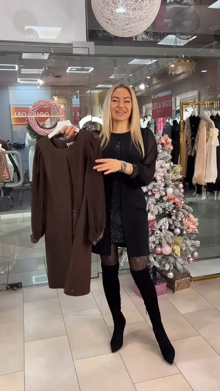 Svētku kleita ar dekoltē un blizgakmeņiem