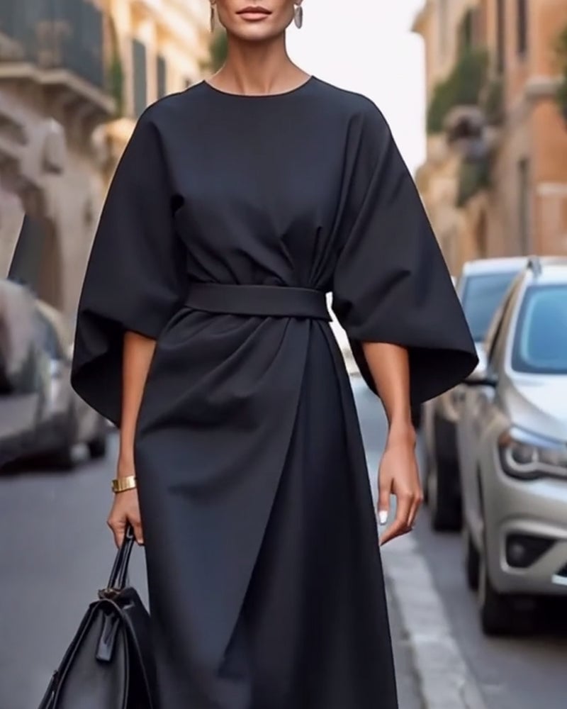 Eleganta sieviešu kleita