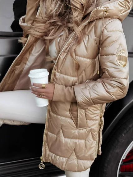 Silta jaka ar kapuci sievietēm