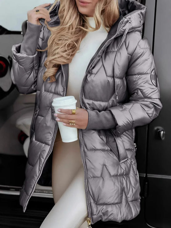 Silta jaka ar kapuci sievietēm