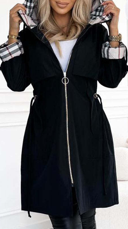 Moderns rudens mētelis pret lietu un vēju