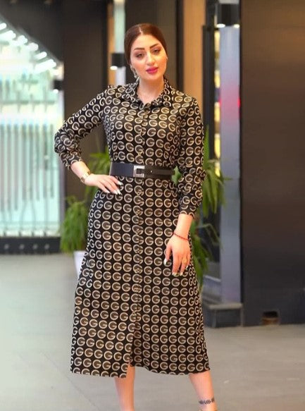 Stilīga dāmu kleita