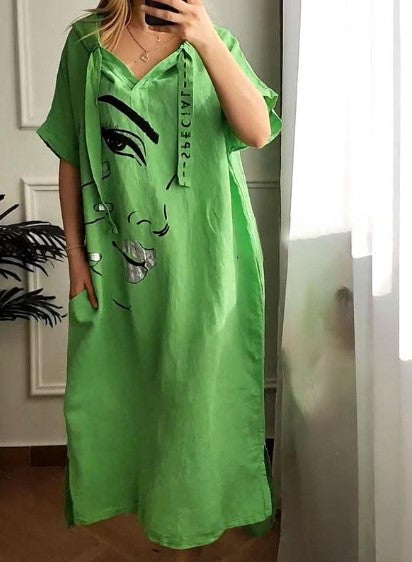 Dažādu krāsu ikdienas kleita