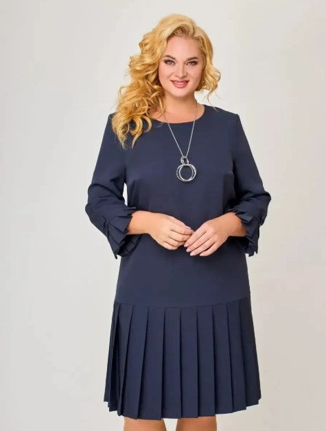 Kleita ar plisētu svārku