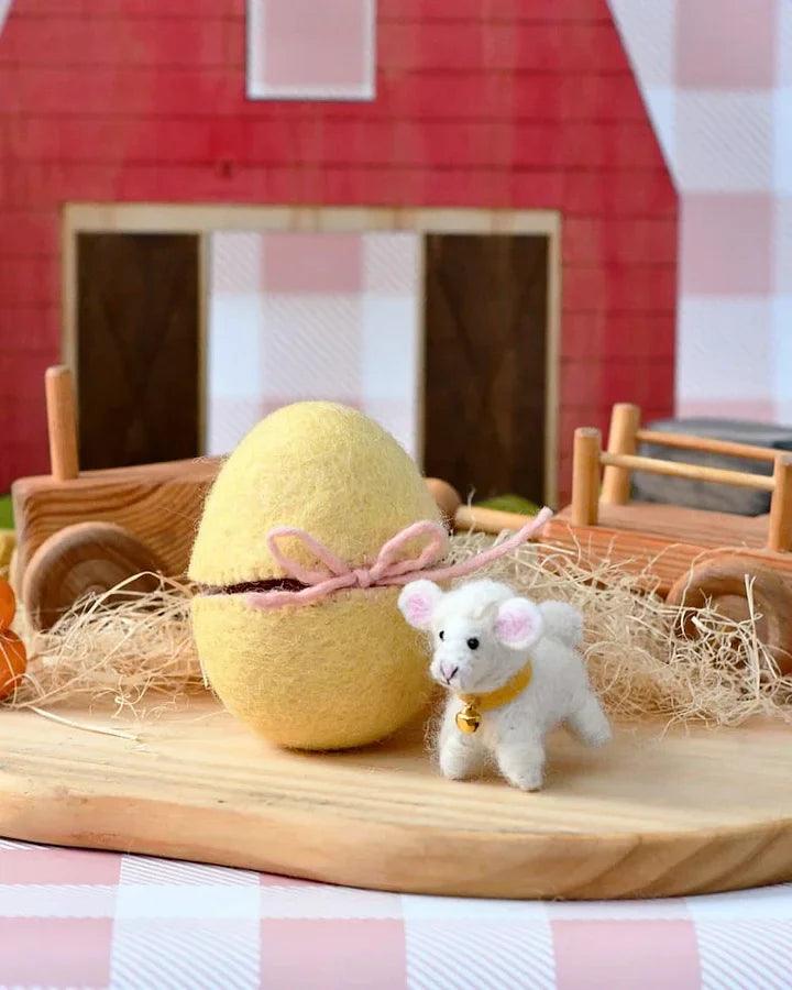 Lieldienu olas no filcētas vilnas