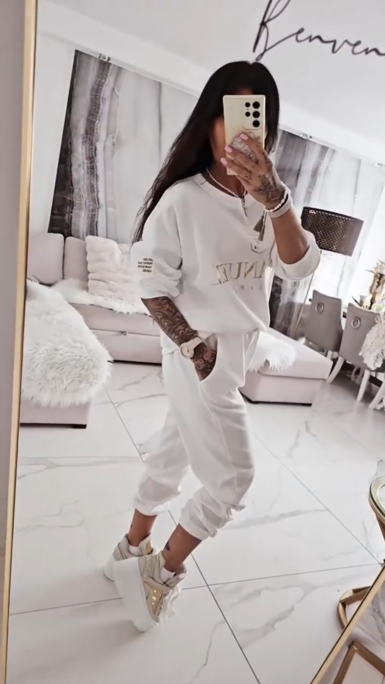 Sieviešu ikdienas komplekts, apdrukāta blūze un brīvas bikses