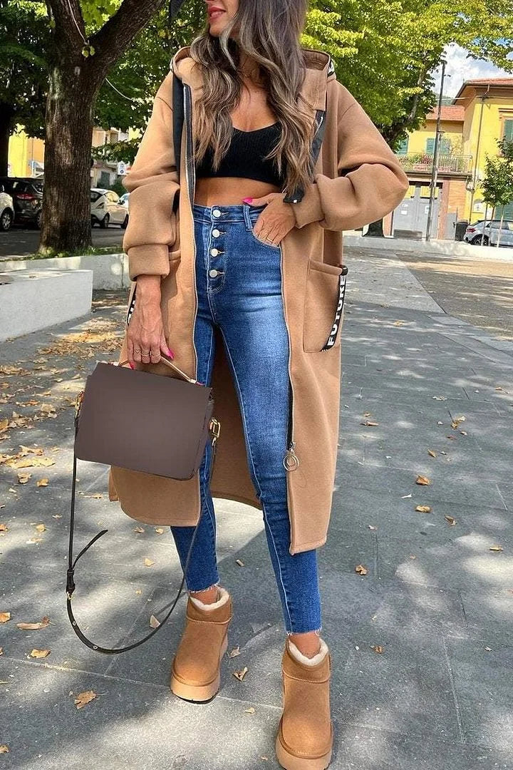 Sievišķīgs garš kardigāns ar kapuci