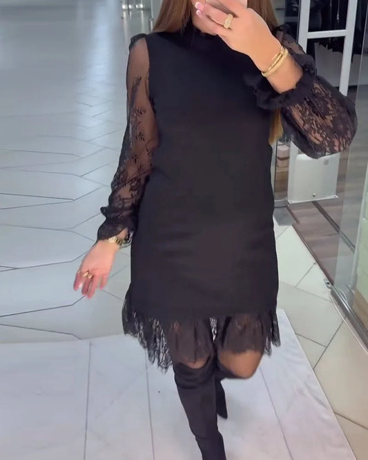 Melna kleita ar mežģīnēm