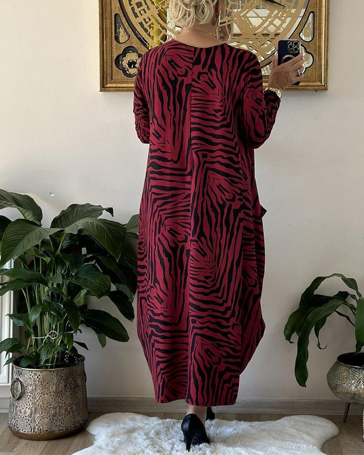Leoparda raksta gara kleita