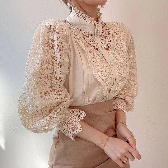 Sieviešu krekli ar vintage pogām un mežģīnēm