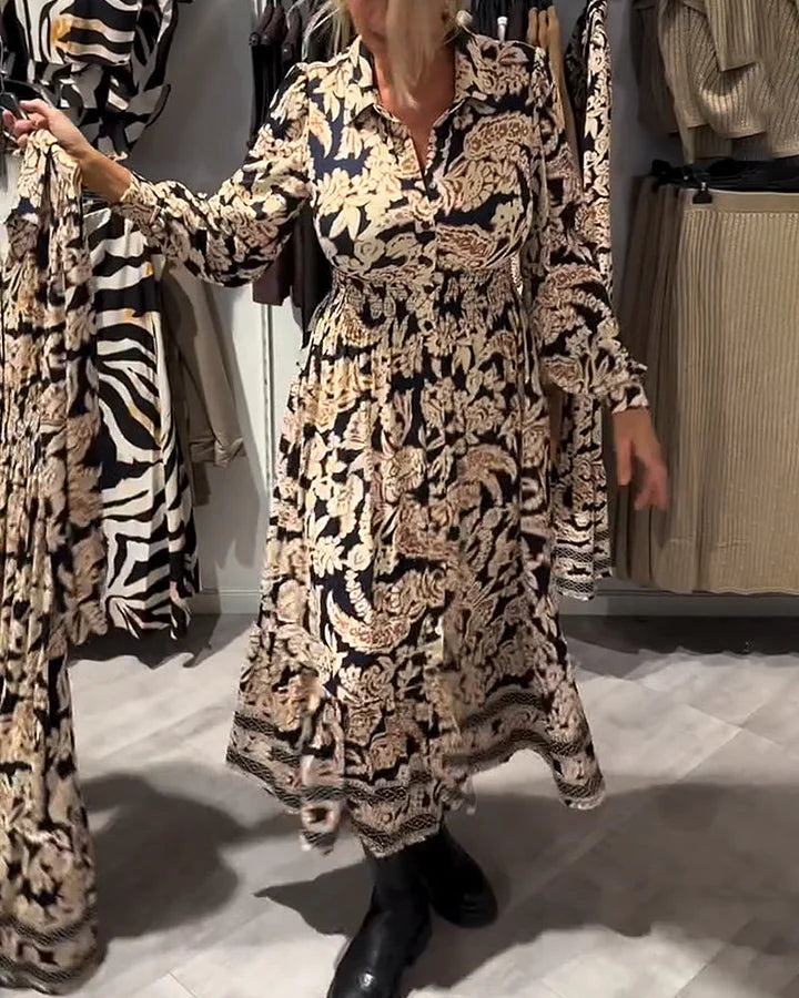 Rudens kleita ar modernu rakstu