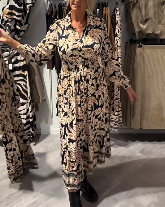 Rudens kleita ar modernu rakstu