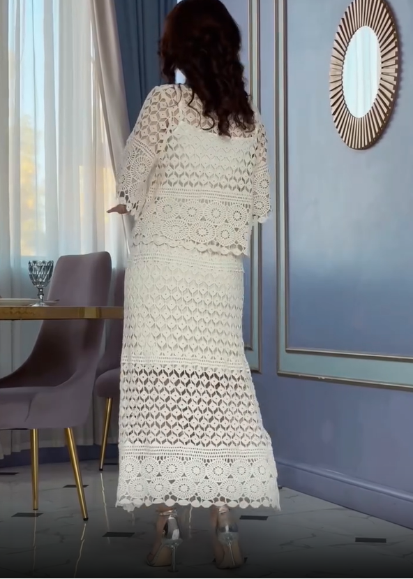 Sieviešu mežģīņu divdaļīgais uzvalks