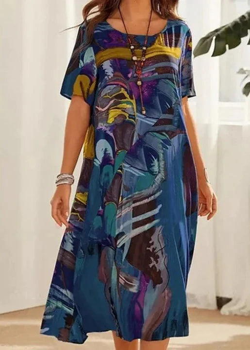 Modeļa kleita ar brīvā laika rakstu
