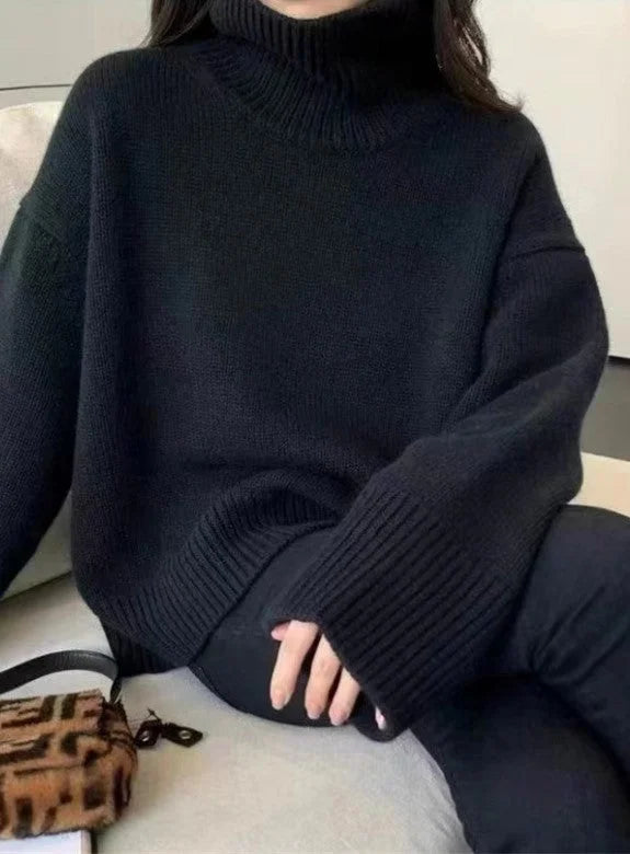 Mīksts uz tausti, brīvi piegulošs džemperis