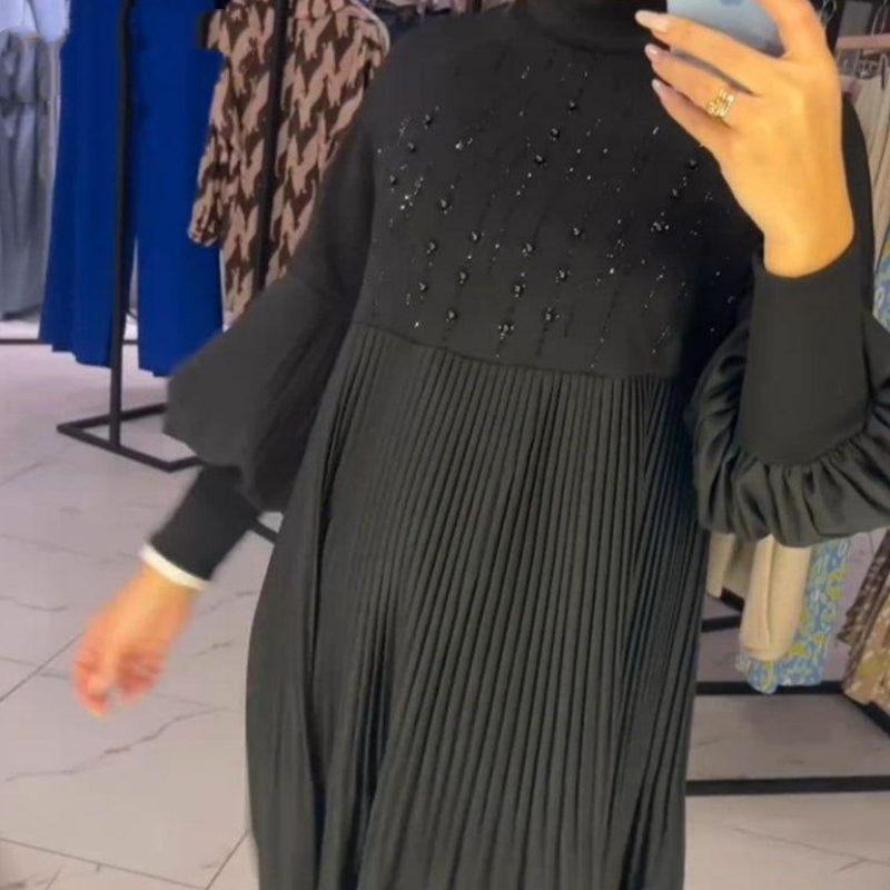 Lielu izmēru grezna kleita sievietēm